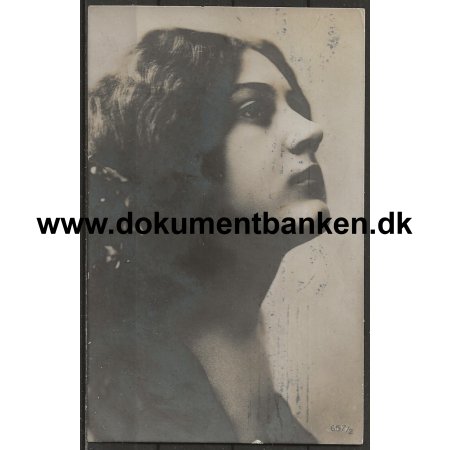 Olga Hoffmann. Skuespillerinde. Postkort