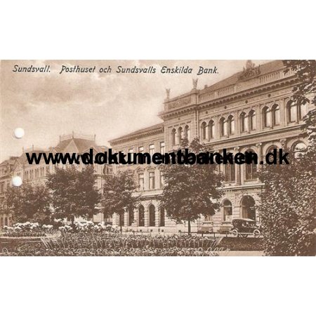 Sundsvall. Posthuset och Sundsvalls Enskilda Bank. Vykort