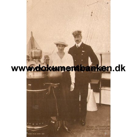 Kong Christian X og Dronningen ombord p Dannebrog, Postkort