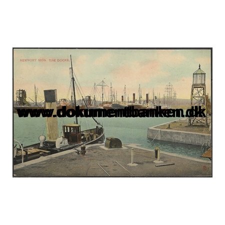 The Docks Newport Mon. Wales England Postkort